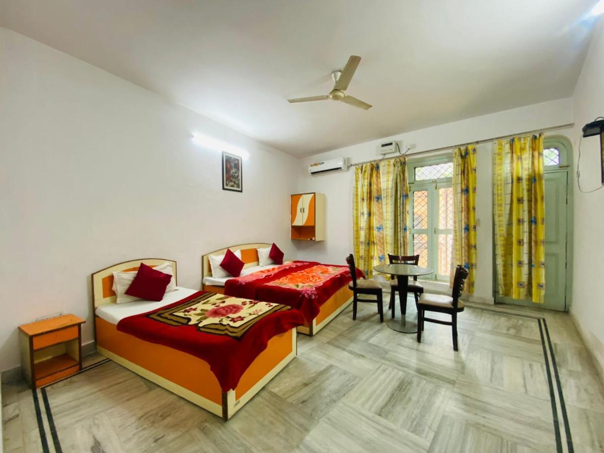 Hotel Surya Laxman Jhula Рішикеш Екстер'єр фото